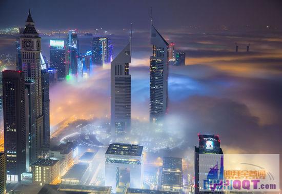 ���м����ϸ�¥,ֻΪ���µϰ���Щ����˲��