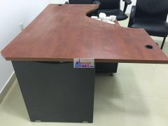 �ϰ�Deira�ֻ��г����ð칫��ת��150AED