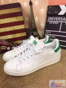 ��������ֱ���˶�Ь