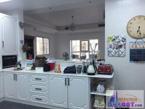 【急急急】朋友villa搬家,家电家具应有尽有,全部白菜价。 【急急急】朋友villa搬家,家电家具应有尽有,全部白菜价。