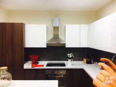 Azizi����Riviera��Ԣ