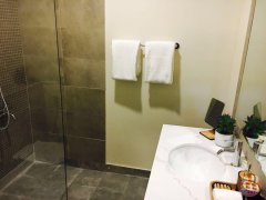 Azizi����Riviera��Ԣ