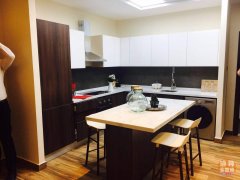 Azizi����Riviera��Ԣ