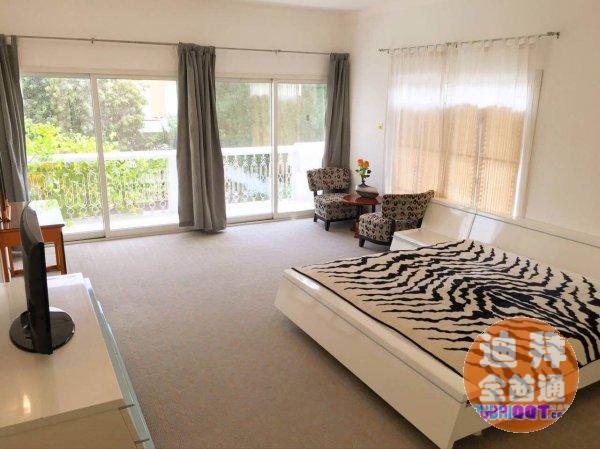 rashidiya地铁站步行十分钟别墅卧室出租 rashidiya地铁站步行十分钟别墅卧室出租