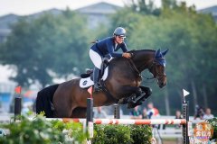 �����������ֲ����ϰݻ��˾ۻ���԰��