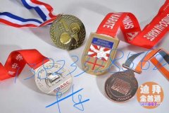 ���� Կ�׿� ���� ���� �̻Ҹ� ��ǩ ������