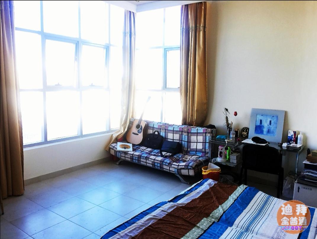 龙城二期对面别墅区Al Warqaa 4主卧寻合租室友,限男 龙城二期对面别墅区Al Warqaa 4主卧寻合租室友,限男