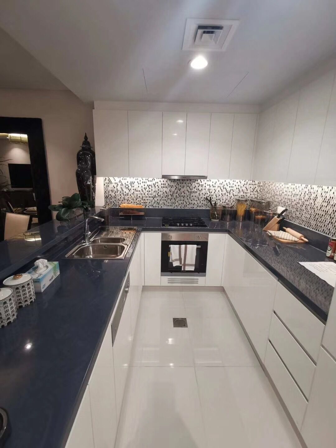 µÏ°ÝÊÐÖÐÐÄ×¼ÏÖ·¿£¬Öж«Î¨Ò»ÅÉÀÃÉÖ÷Ì⹫Ԣ ½ö2.5ÍòRMB/ µÏ°ÝÊÐÖÐÐÄ×¼ÏÖ·¿£¬Öж«Î¨Ò»ÅÉÀÃÉÖ÷Ì⹫Ԣ ½ö2.5ÍòRMB/