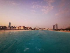 �ϰ�������һ����ˮ�����ϣ�˽�˶��Ƶؿ����