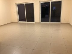 VILLA IN WARSAN FOR SALE/BEST 