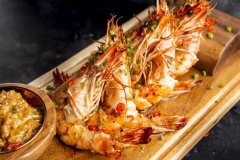 ��һ������ʢ�磬һ����ܺ����������������ɣ�