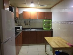 ���ʳ�CBD28��һ��һ�����⣬��ͣ��λ��������Ӿ�أ��ѿճ�