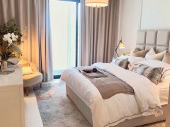 �ϰݷ��� �Լ۱�**�� ���ڽ��� Ellington