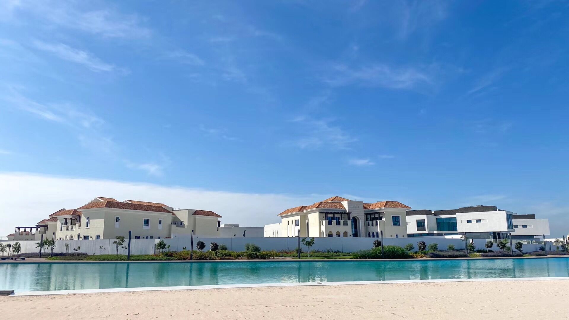 µÏ°Ý**ÃÀË®¾§ºþÉçÇø£¬ºÍµÏ°Ý¹úÍõ×öÁÚ¾Ó µÏ°Ý**ÃÀË®¾§ºþÉçÇø£¬ºÍµÏ°Ý¹úÍõ×öÁÚ¾Ó