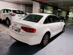 �µ�A4��Ůʿ���ó�