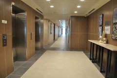 �ϰݷ������װ�����أ��ϰ�ѧ���������׶ع���ѧУ����Ϫ��Ԣ��