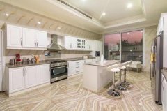 ����լ���ۡ�ռ�������17,500 ƽ�� ���������9000