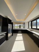 ����һ�׸߶��򾰺�լ�ַ���ƴ���٣���������׬��