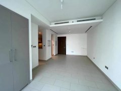 Studio��©��©