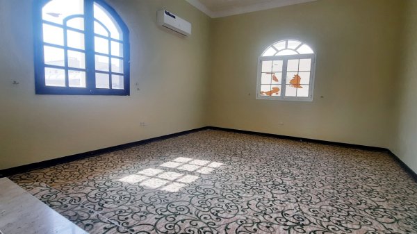 米尔迪夫8卧室大转角房出租 米尔迪夫8卧室大转角房出租