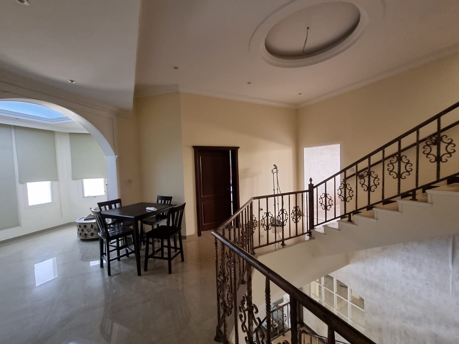 迪拜 Al Warqa 六卧室别墅出租,靠近 Dragonm 迪拜 Al Warqa 六卧室别墅出租,靠近 Dragonm