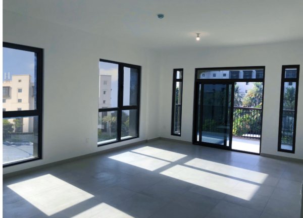 ¾øÃÀ·«´¬¾°ÏÞÁ¿¹«Ô¢ ¾øÃÀ·«´¬¾°ÏÞÁ¿¹«Ô¢