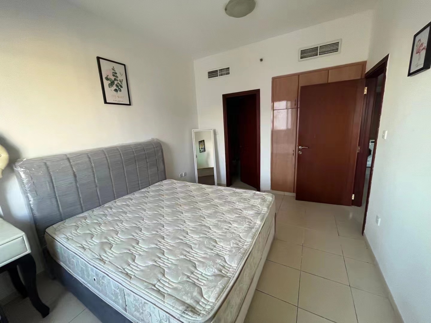 CBD一室一厅加保姆房 出租 CBD一室一厅加保姆房 出租