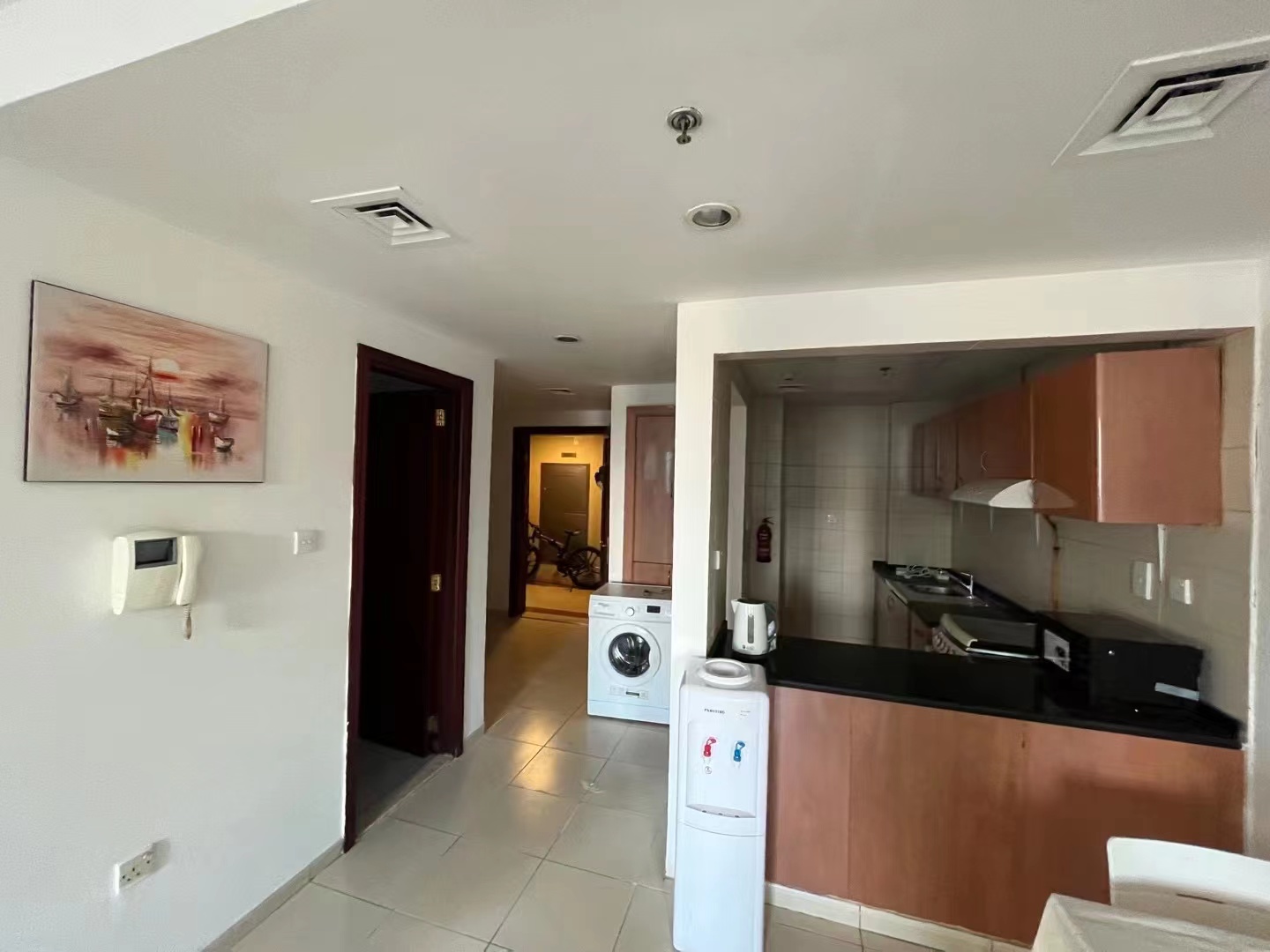 CBD一室一厅加保姆房 出租 CBD一室一厅加保姆房 出租