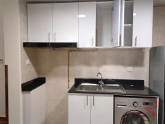 ���ʳ�**��λ��Studio����