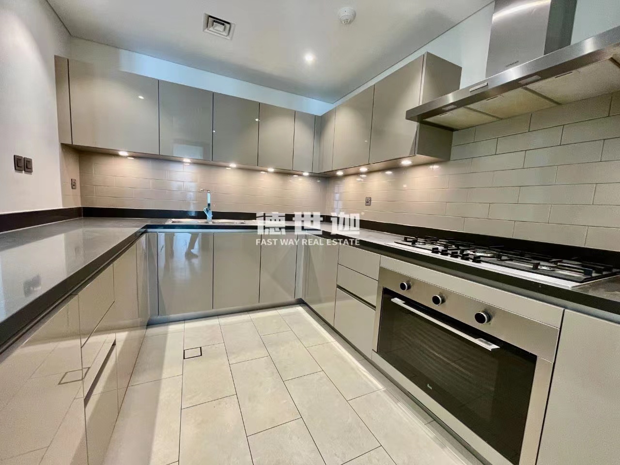 µÏ°Ý¶þÊÖ·¿£¬Ê×°ÔÐÄÁìµØ£¬Èý·¿£«±£Ä·¼ä³öÊÛ µÏ°Ý¶þÊÖ·¿£¬Ê×°ÔÐÄÁìµØ£¬Èý·¿£«±£Ä·¼ä³öÊÛ