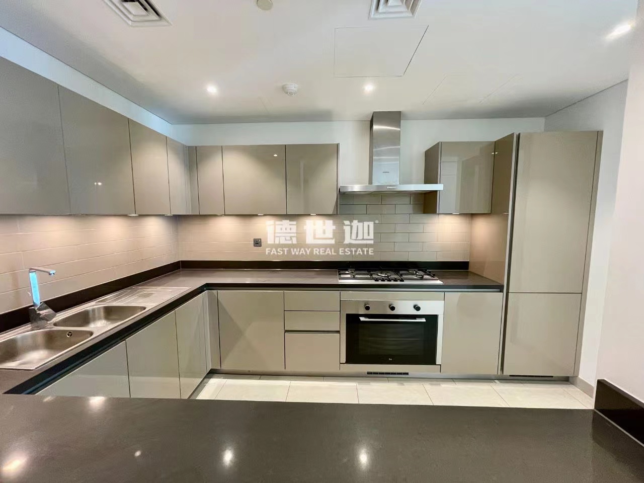 µÏ°Ý¶þÊÖ·¿£¬Ê×°ÔÐÄÁìµØ£¬Èý·¿£«±£Ä·¼ä³öÊÛ µÏ°Ý¶þÊÖ·¿£¬Ê×°ÔÐÄÁìµØ£¬Èý·¿£«±£Ä·¼ä³öÊÛ