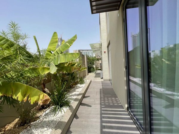 迪拜房产:首霸心领地,4房保姆房私人游泳池别墅出售 迪拜房产:首霸心领地,4房保姆房私人游泳池别墅出售