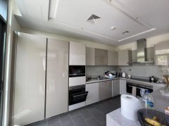 �ϰݷ������װ�����أ�4����ķ��˽����Ӿ�ر�������