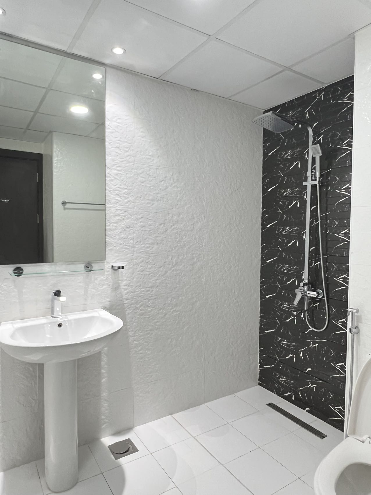 国际城高档小区-龙泽小区一室一厅(可当两室)出租 国际城高档小区-龙泽小区一室一厅(可当两室)出租