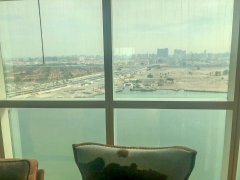 ��������Reem��RAK Tower����һ�����Ҿ߳���