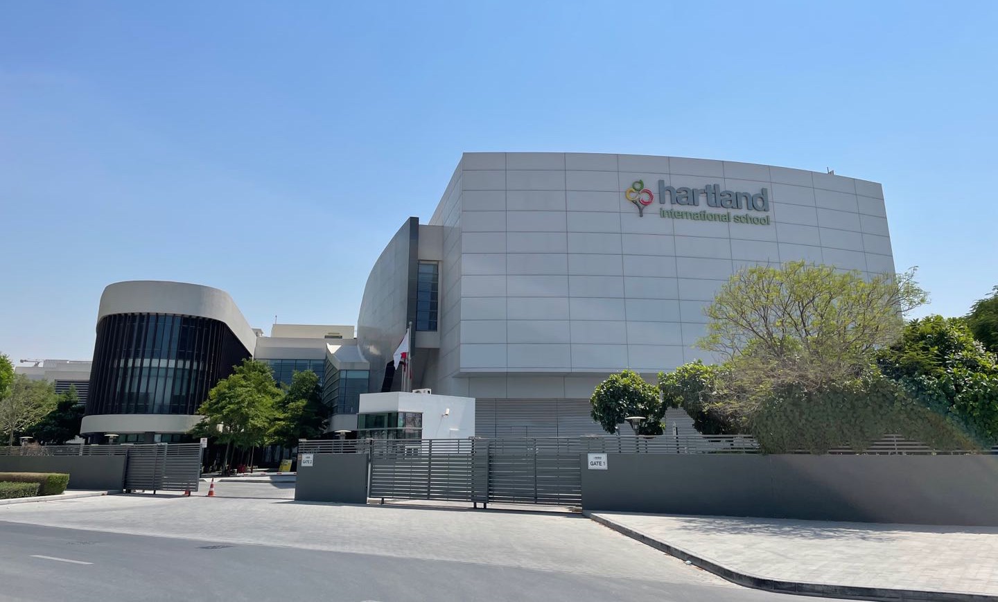 迪拜海外房产首霸新项目SobhaOne五栋连体的高尔夫大型高 迪拜海外房产首霸新项目SobhaOne五栋连体的高尔夫大型高