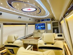 �߶���������12�������а����ޣ��ݻ�����ȫ���͵���