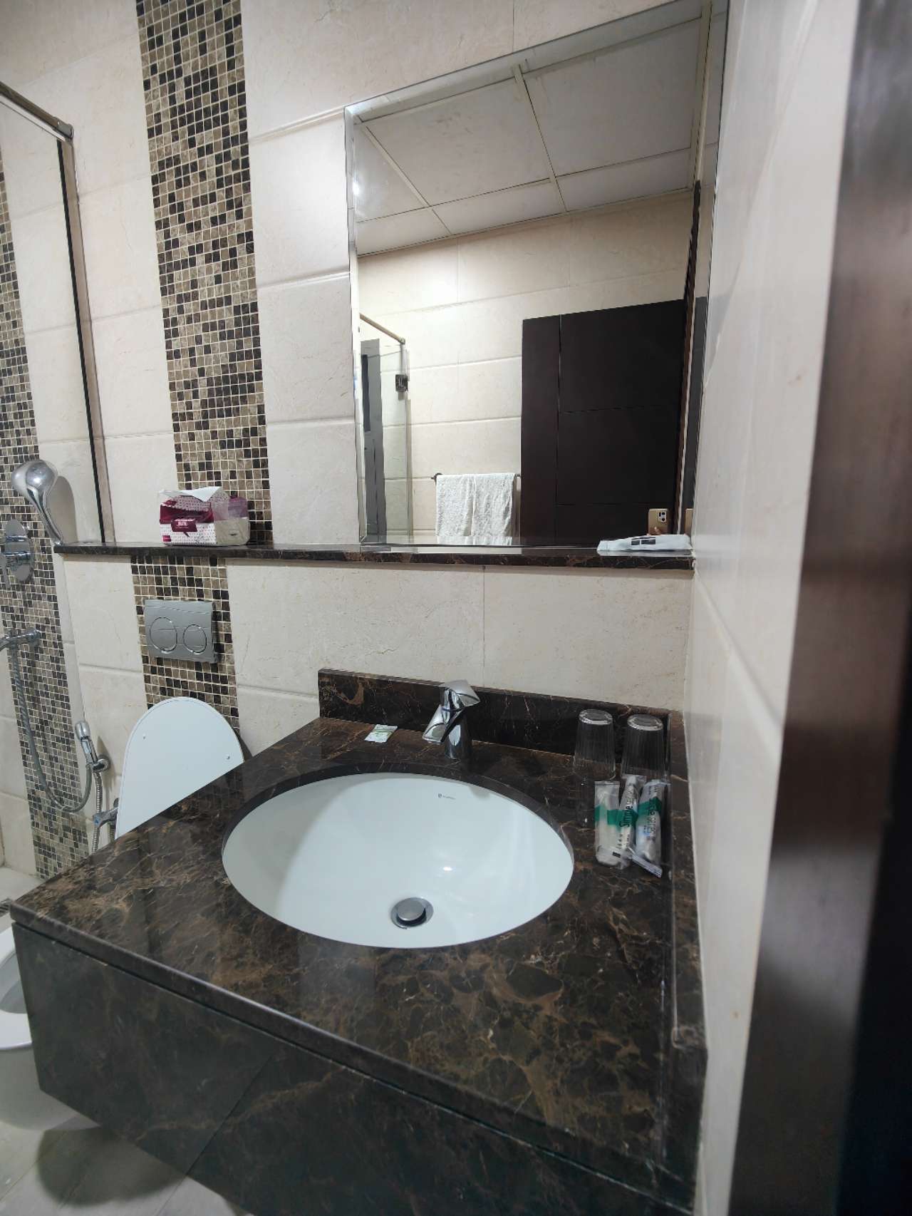 国际城中国区利木水华人民宿公寓 国际城中国区利木水华人民宿公寓