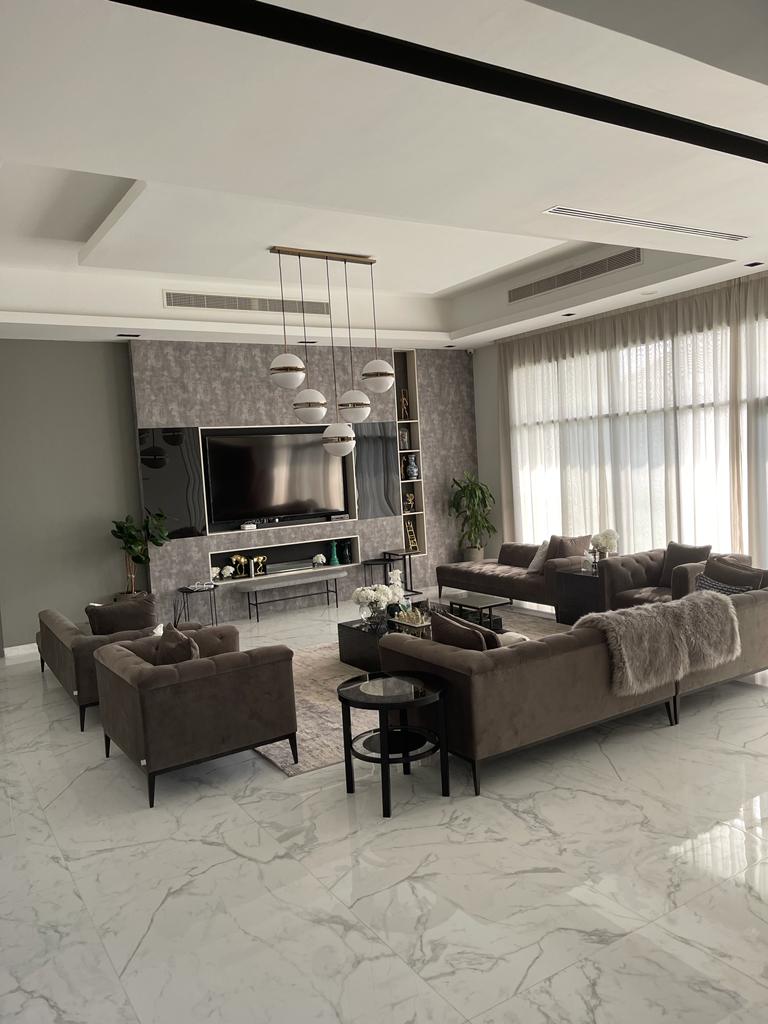 迪拜海外房产出租Alwarqa6+2房独栋别墅,带豪华家具年 迪拜海外房产出租Alwarqa6+2房独栋别墅,带豪华家具年