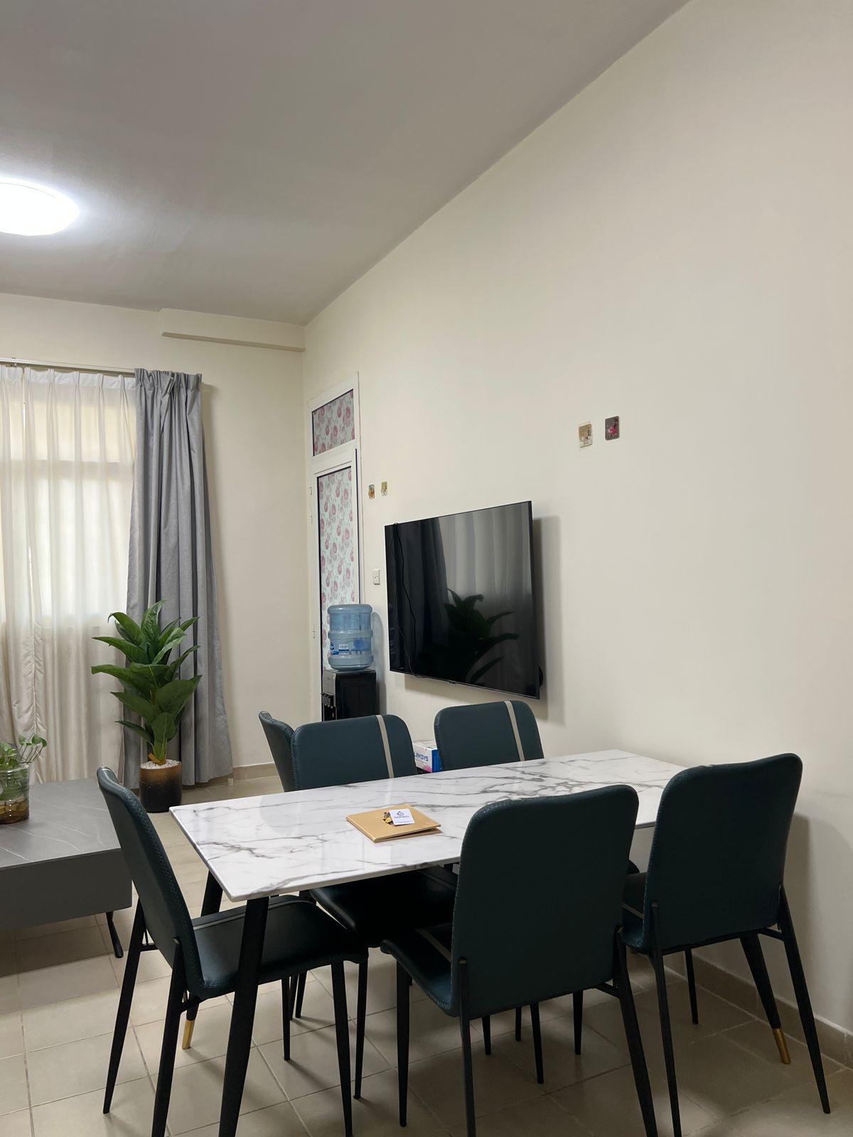 迪拜海外房产出租中国区两房一厅带家具领包入住随时入住 迪拜海外房产出租中国区两房一厅带家具领包入住随时入住