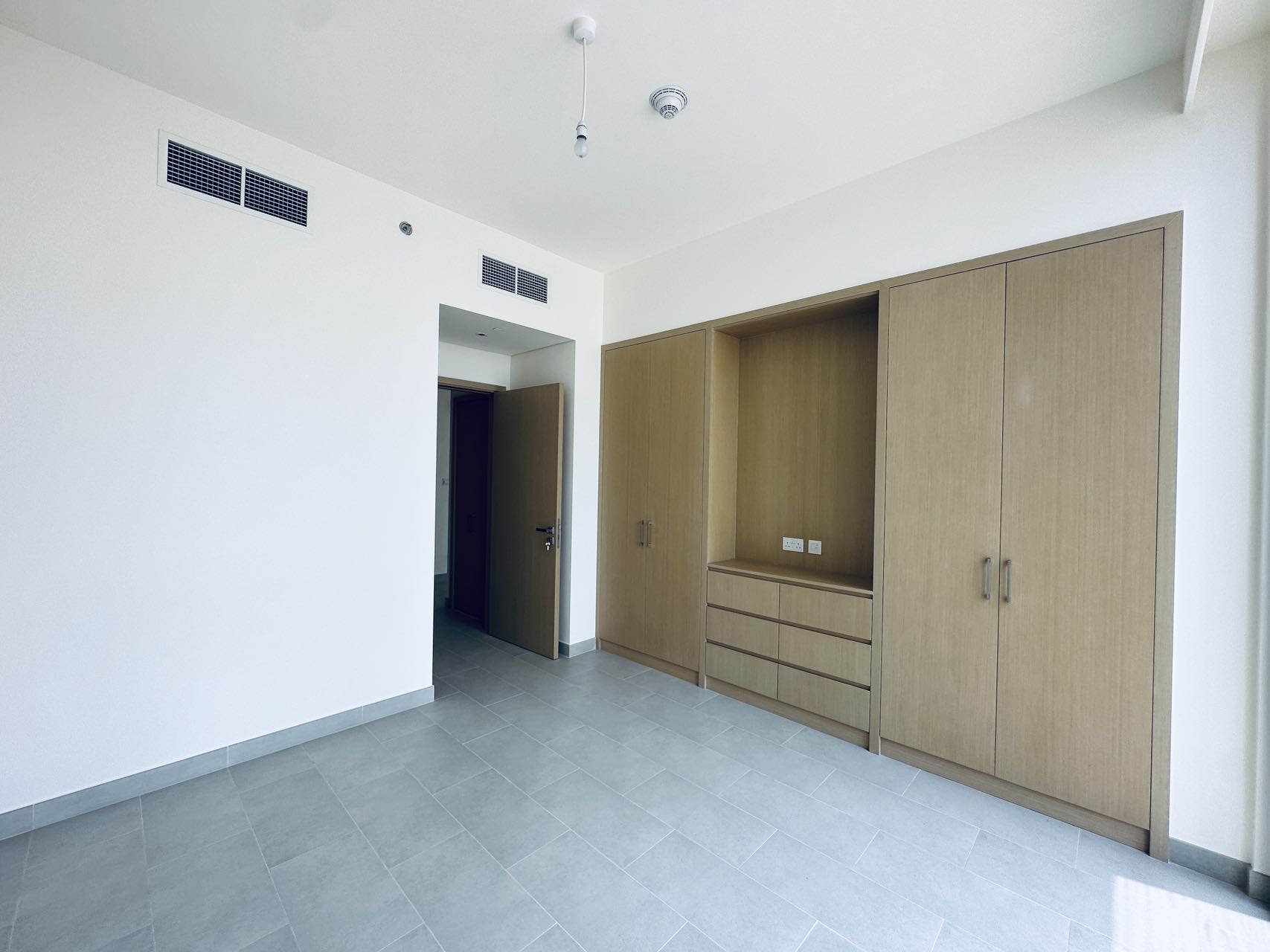 µÏ°Ýº£Íâ·¿²ú³öÊÛ£ºÔÆÏª¸ÛCreekriseT2ÖиßÂ¥²ã ·¿ÐÍ µÏ°Ýº£Íâ·¿²ú³öÊÛ£ºÔÆÏª¸ÛCreekriseT2ÖиßÂ¥²ã ·¿ÐÍ