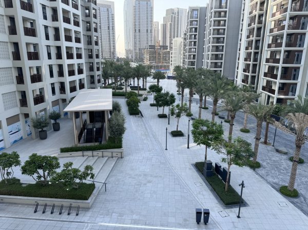 迪拜海外房产捡漏云溪沙滩2房 社区景观面对网红桥云溪塔景观 迪拜海外房产捡漏云溪沙滩2房 社区景观面对网红桥云溪塔景观