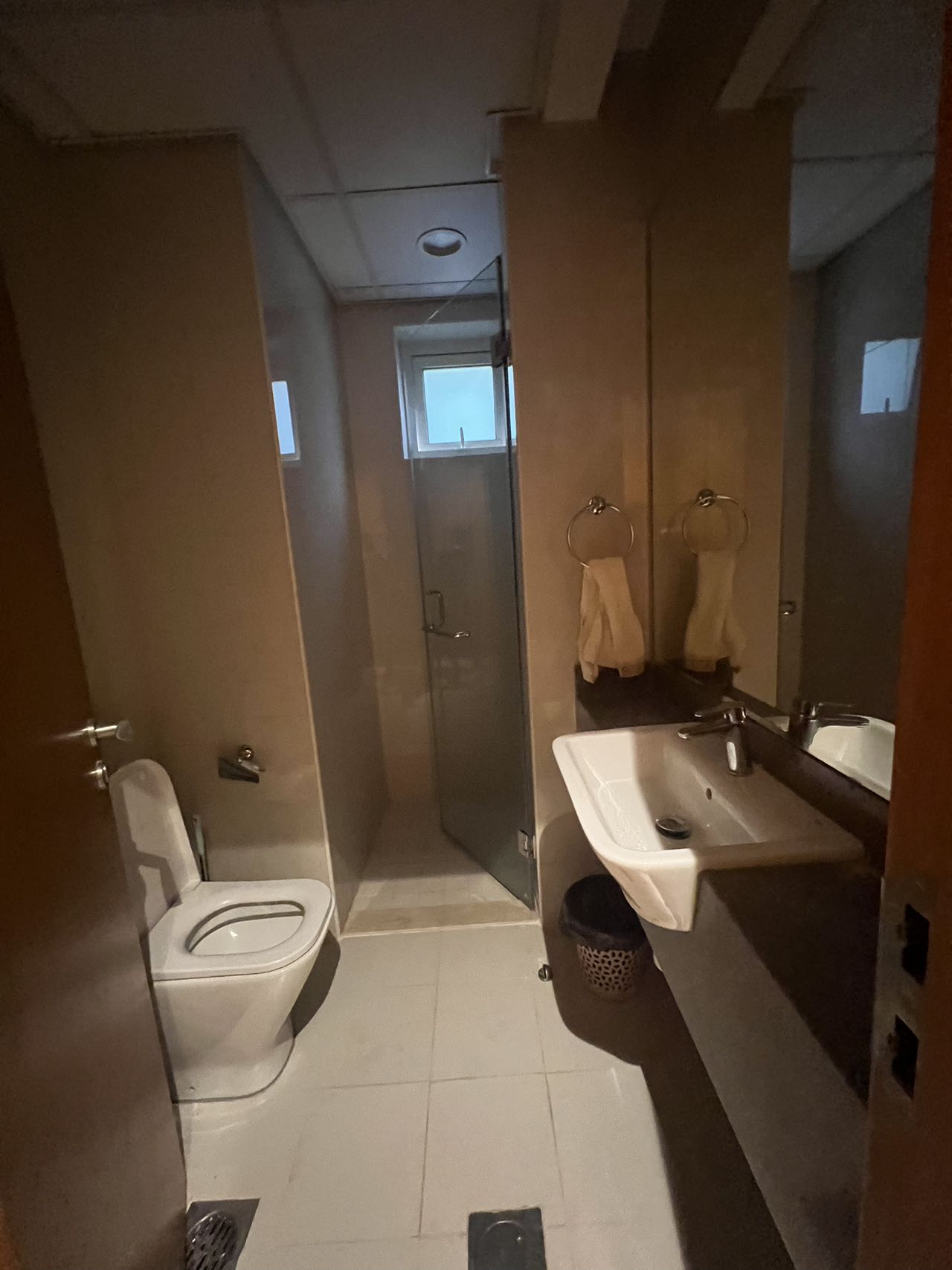 迪拜海外房产捡漏出租Nadalsheba5房豪华别墅 精装修 迪拜海外房产捡漏出租Nadalsheba5房豪华别墅 精装修