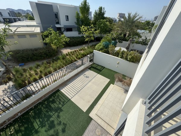 迪拜海外房产迪拜山庄【Maple3四房转角别墅出租】随时入住 迪拜海外房产迪拜山庄【Maple3四房转角别墅出租】随时入住