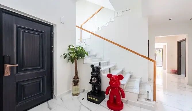 迪拜海外房产出租优质好房源 Thevilla8+1豪华别墅出 迪拜海外房产出租优质好房源 Thevilla8+1豪华别墅出