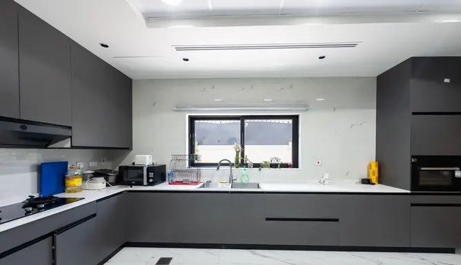 迪拜海外房产出租优质好房源 Thevilla8+1豪华别墅出 迪拜海外房产出租优质好房源 Thevilla8+1豪华别墅出