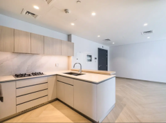 �ϰݷ������װ������2�����ۣ��������׶�ѧУ