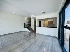 �ϰݺ��ⷿ��������ɽׯһ�� �ķ����ű�����԰���ۣ����ž��ǹ�