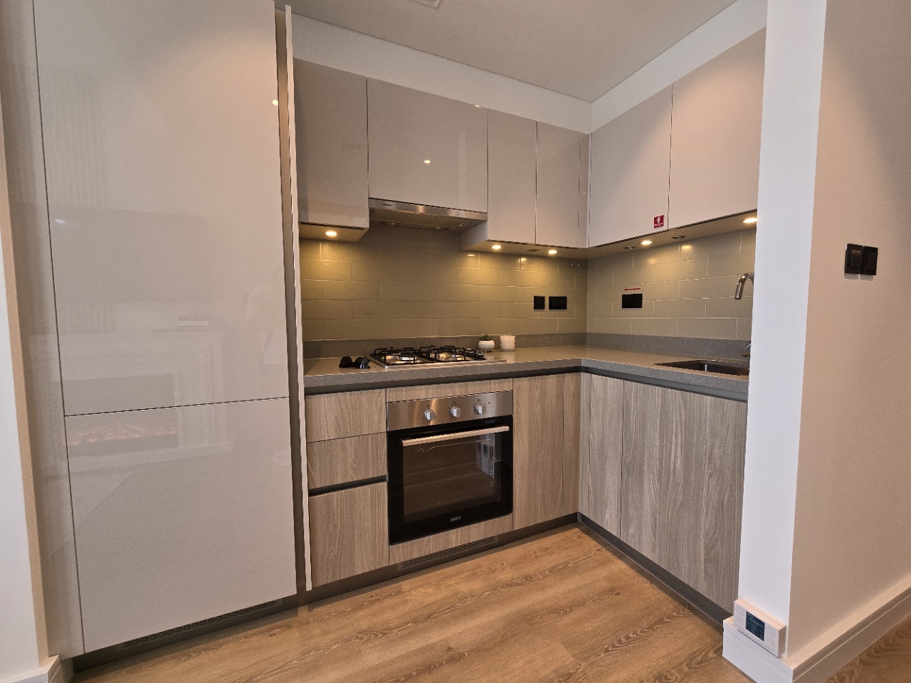 迪拜房产:迪拜二手房,首霸心领地一房出售 迪拜房产:迪拜二手房,首霸心领地一房出售